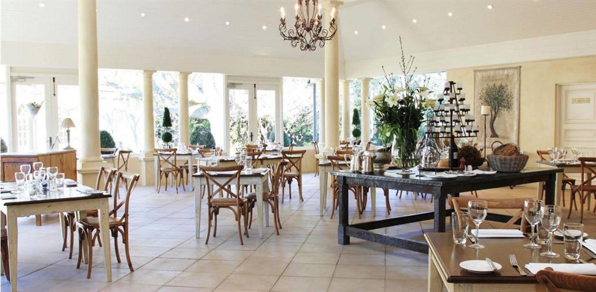 Milton Park Country House Hotel & Spa Bowral Exterior foto